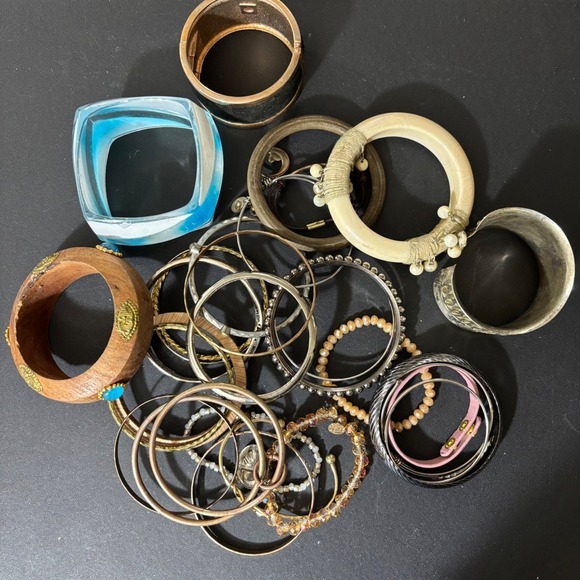 Jewelry - Box of Assorted Bracelets Resell Gift BRAC1